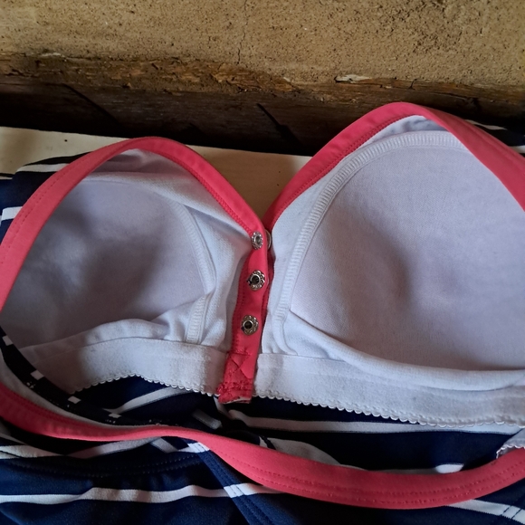 Beach House Navy & White Striped Racerback Tankini Top Size 14 - Picture 5 of 6
